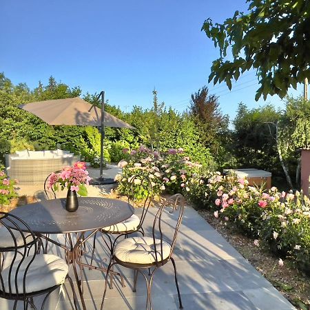 Gite De Charme 5 Etoiles Pour Couple Avec Sauna Et Jacuzzi Exterieurs Privatifs Peaugres Exterior photo